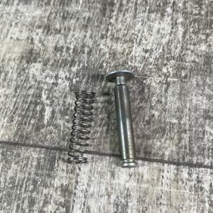 Singer Sewing Machine Zig Zag Model 478 Replacement Feed Dog Spring Holder